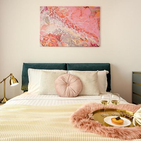 Eye Candy Romexpo 2-Bedroom With Free Parking Bucarest Esterno foto