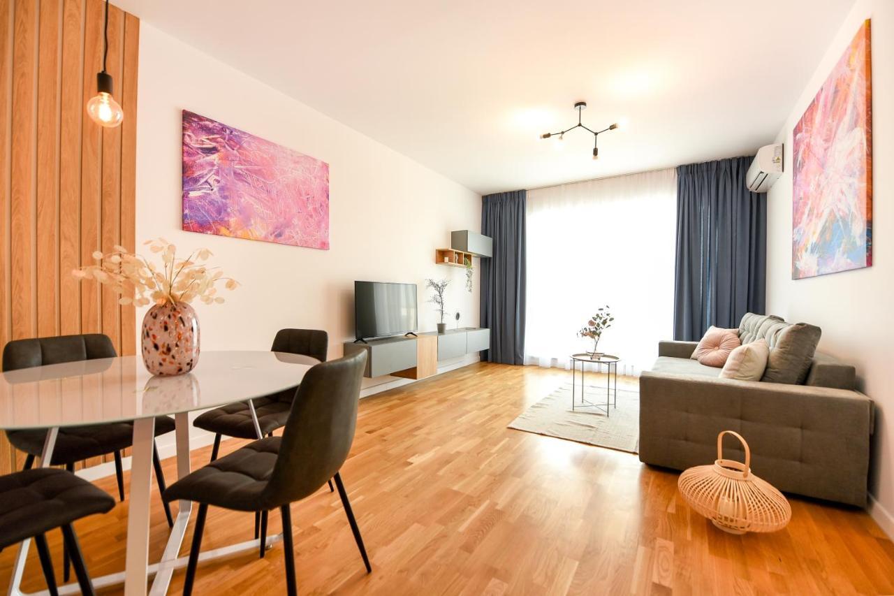 Eye Candy Romexpo 2-Bedroom With Free Parking Bucarest Esterno foto