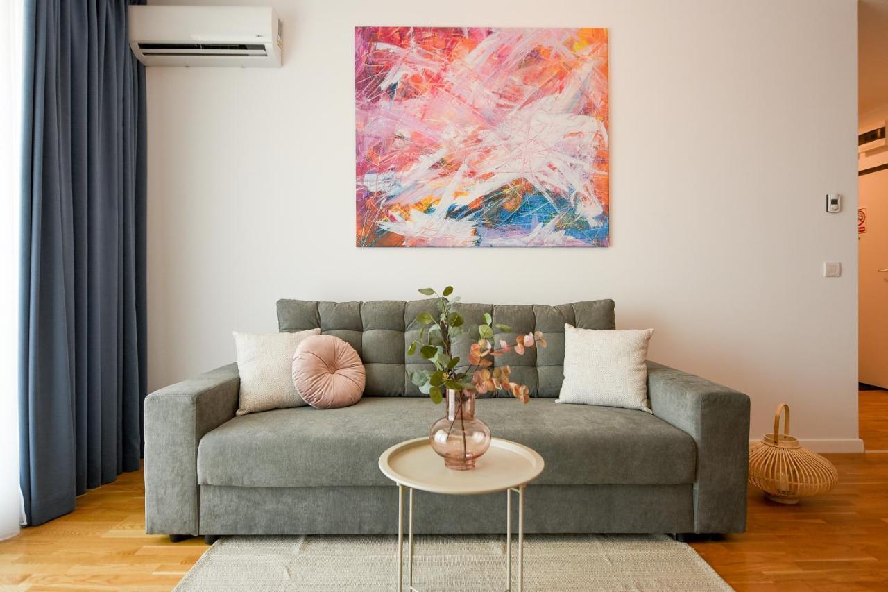 Eye Candy Romexpo 2-Bedroom With Free Parking Bucarest Esterno foto