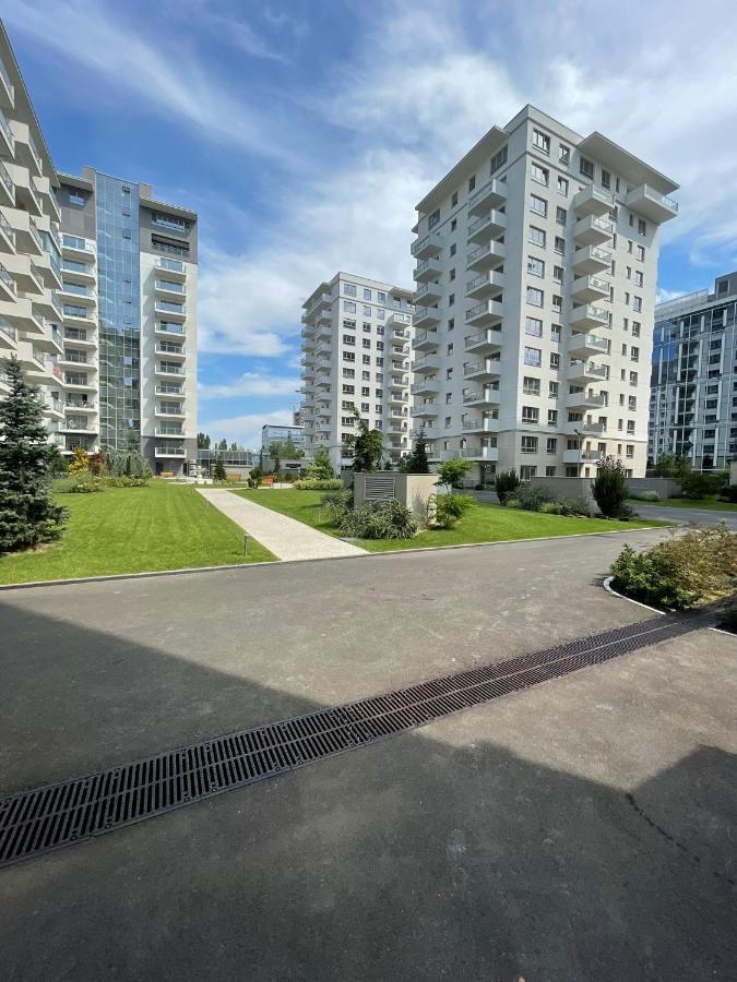 Eye Candy Romexpo 2-Bedroom With Free Parking Bucarest Esterno foto