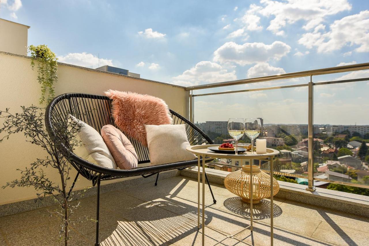 Eye Candy Romexpo 2-Bedroom With Free Parking Bucarest Esterno foto