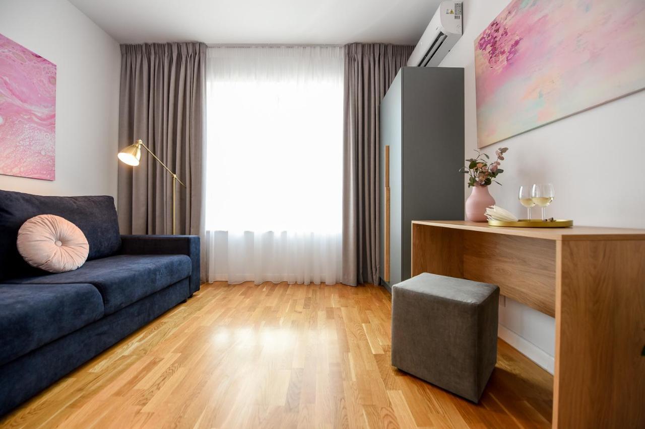 Eye Candy Romexpo 2-Bedroom With Free Parking Bucarest Esterno foto