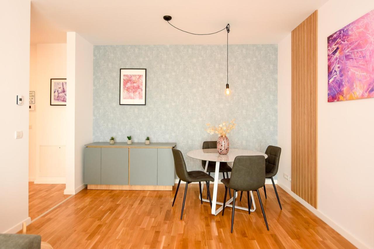 Eye Candy Romexpo 2-Bedroom With Free Parking Bucarest Esterno foto